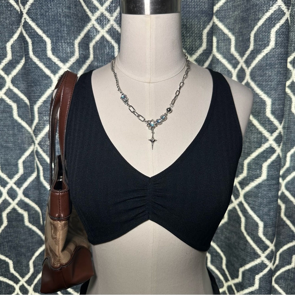 COLSIE Black Crop Top